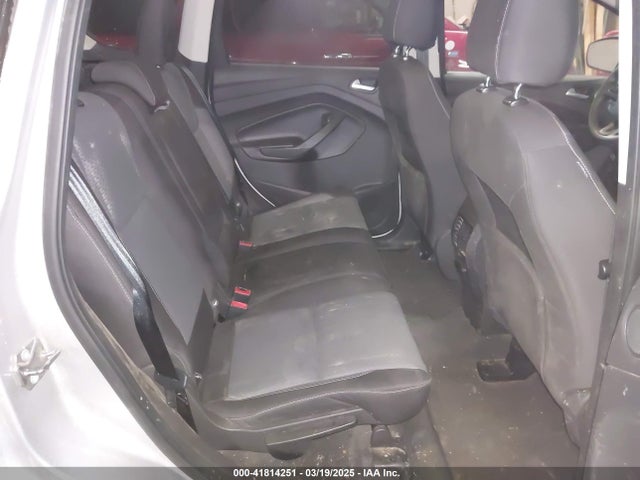 1FMCU9G99HUA37784 Ford ESCAPE SE