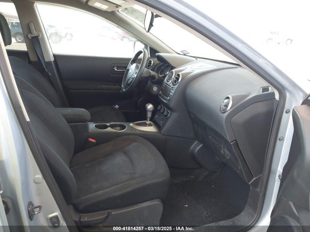 JN8AS5MV2FW261836 Nissan Rogue Select S