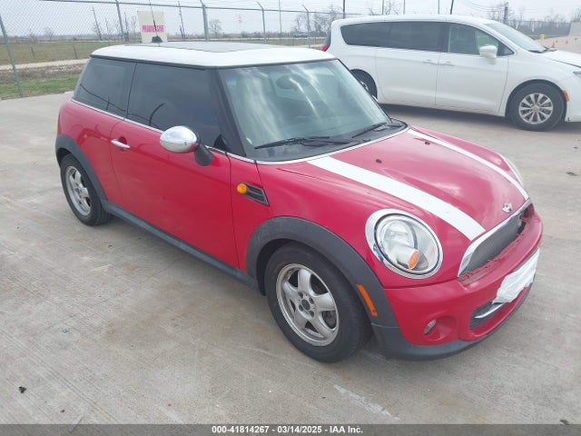 2011 MINI COOPER WMWSU3C54BT092301 Photo 0