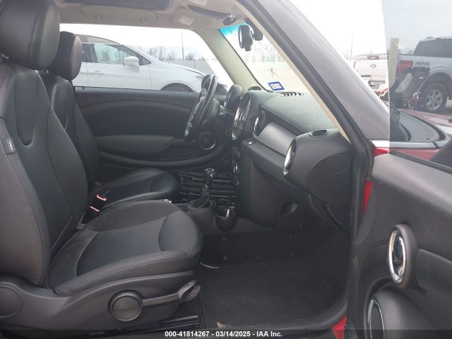 2011 MINI COOPER WMWSU3C54BT092301 Photo 4