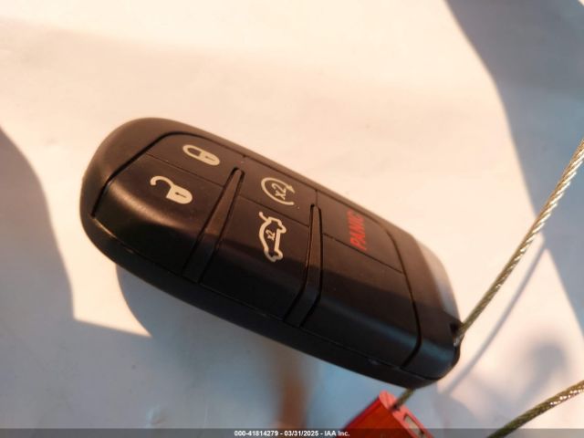 2013 CHRYSLER 300 2C3CCABG1DH709935 Photo 10