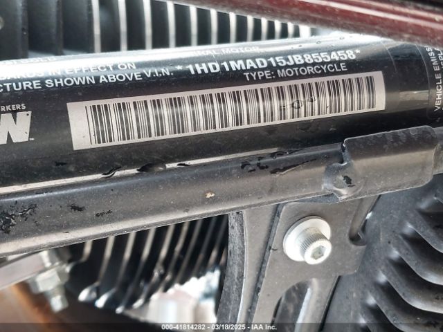 2018 HARLEY-DAVIDSON FLHTCUTG 1HD1MAD15JB855458 Photo 9