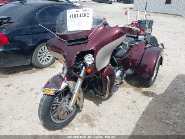 2018 HARLEY-DAVIDSON FLHTCUTG 1HD1MAD15JB855458 Photo 1
