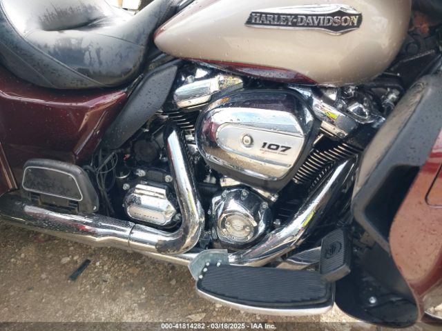 2018 HARLEY-DAVIDSON FLHTCUTG 1HD1MAD15JB855458 Photo 7