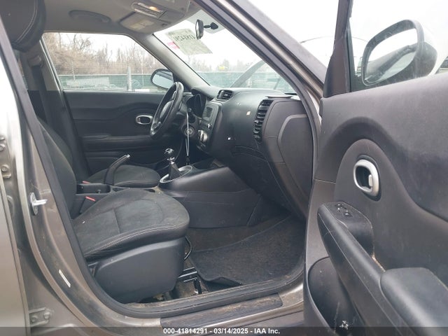 KIA Soul 2014 KNDJN2A25E7069041 Image 5