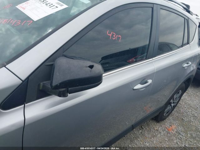 2T3BFREV3HW596227 Toyota RAV4 LE