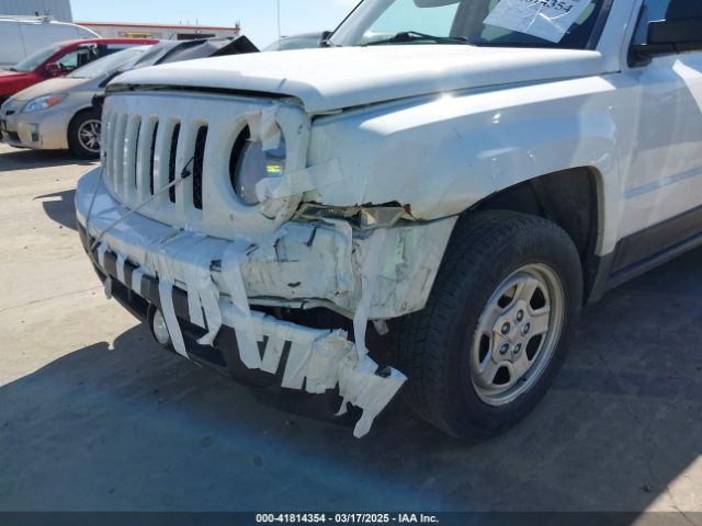 1C4NJRAB4FD393641 Jeep Patriot Sport/north
