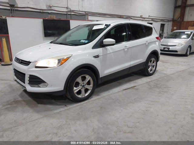1FMCU9GX0EUA20320 Ford ESCAPE SE