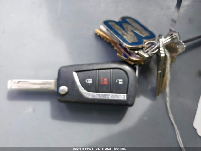 2T3H1RFV6LW075311 Toyota RAV4 LE