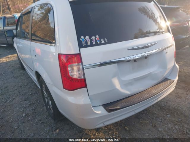 2015 CHRYSLER TOWN & COUNTRY 2C4RC1HG7FR742447 Photo 2