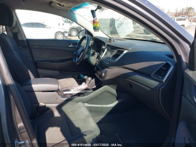KM8J33A25HU402366 Hyundai Tucson Sport