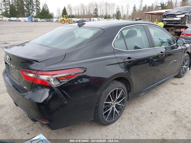 4T1G11AK1NU052718 Toyota CAMRY SE
