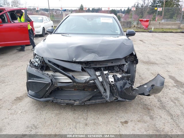 4T1G11AK1NU052718 Toyota CAMRY SE