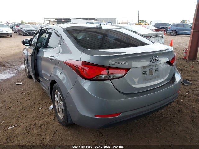 KMHDH4AE0FU449655 Hyundai ELANTRA SE