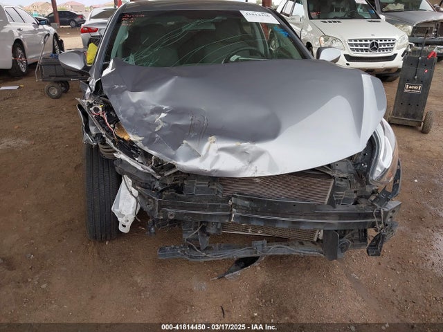 KMHDH4AE0FU449655 Hyundai ELANTRA SE