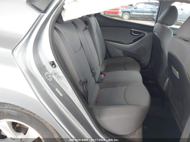 KMHDH4AE0FU449655 Hyundai ELANTRA SE
