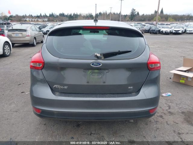 1FADP3K22JL326403 Ford FOCUS SE