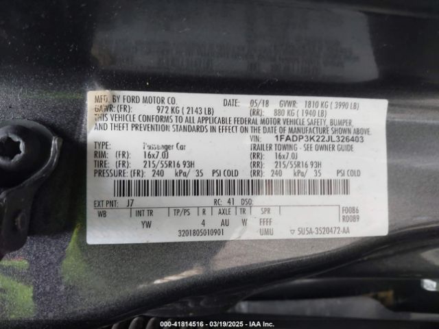 1FADP3K22JL326403 Ford FOCUS SE
