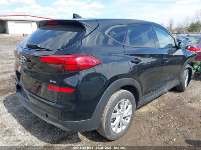 KM8J2CA46MU338935 Hyundai TUCSON SE