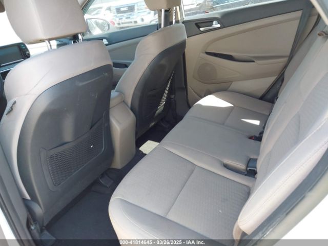 KM8J23A44KU962634 Hyundai TUCSON SE