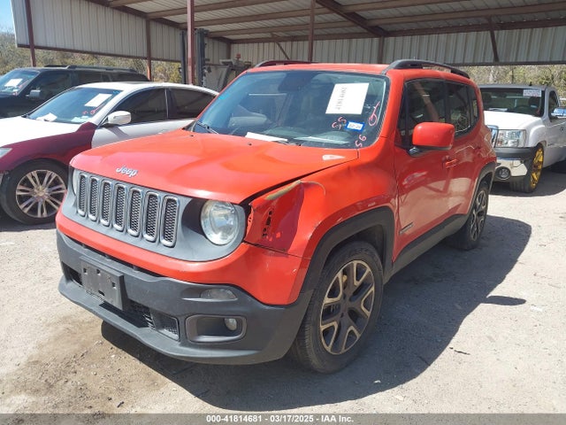 ZACCJABT8FPC00926 Jeep Renegade Latitude
