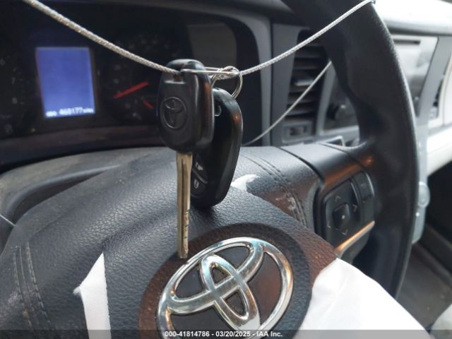 5TDKK3DC4FS581257 Toyota Sienna Le 8 Passenger