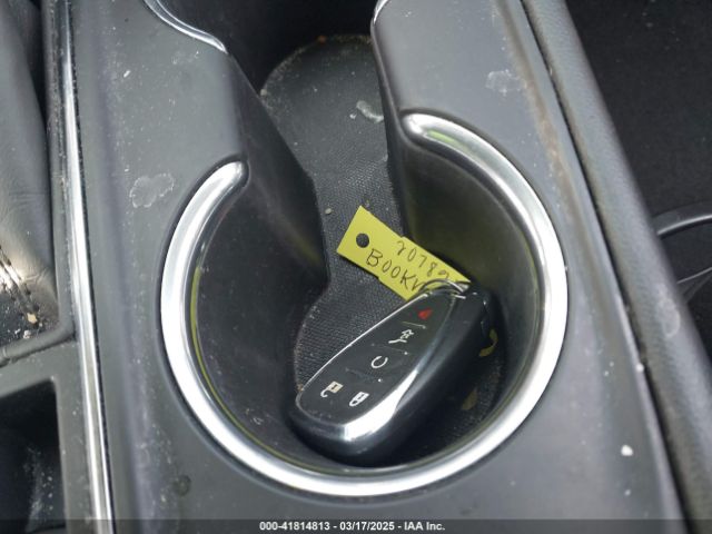 3GNAXSEVXJS643649 Chevrolet EQUINOX LT