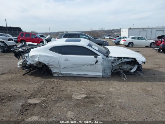 1G1FB1RS3H0126663 Chevrolet Camaro 1lt