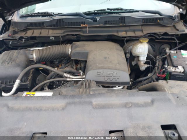 1C6RR7FG9JS220874 RAM 1500 Express  4x4 6'4 Box