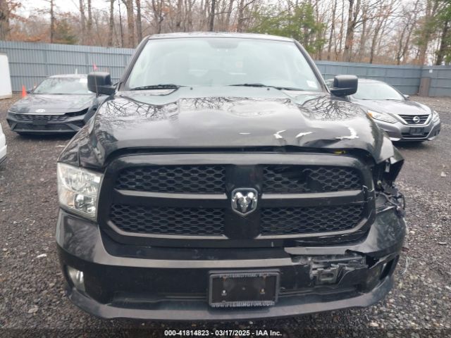 1C6RR7FG9JS220874 RAM 1500 Express  4x4 6'4 Box
