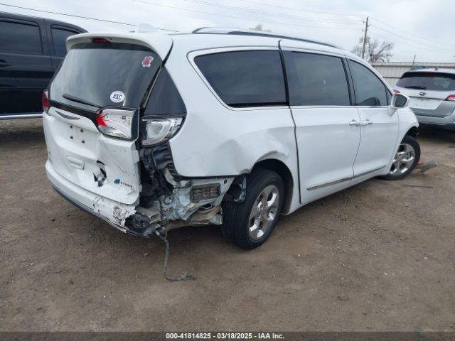 2018 CHRYSLER PACIFICA HYBRID 2C4RC1L71JR258855 Photo 3