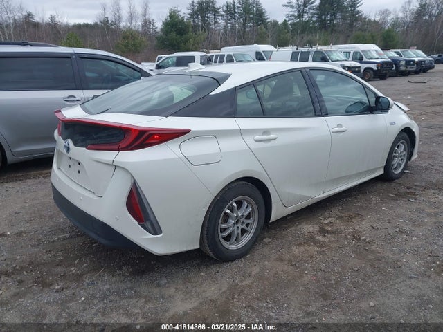 Toyota Prius Prime Advanced 2017 JTDKARFP0H3053063 Image 4