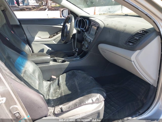5XXGN4A75FG403823 KIA OPTIMA EX