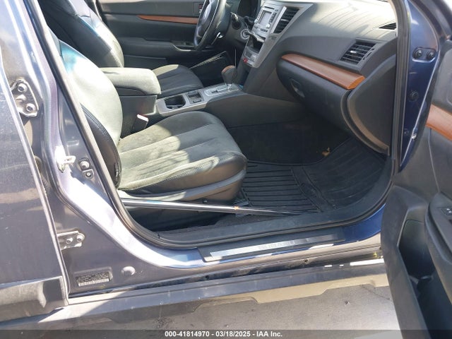 Subaru Outback 2.5i Limited 2014 4S4BRBLCXE3320461 Image 5