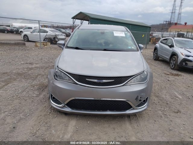 2C4RC1FG6KR523265 Chrysler Pacifica Touring Plus