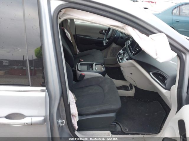 2C4RC1FG6KR523265 Chrysler Pacifica Touring Plus