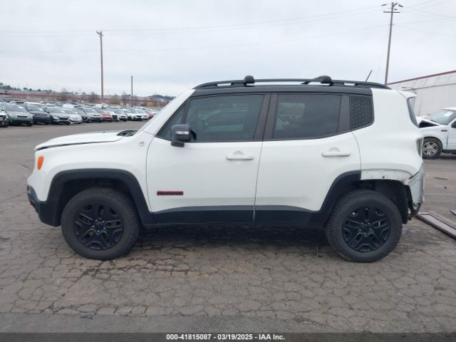 ZACCJBCB0JPG75166 Jeep Renegade Trailhawk 4x4