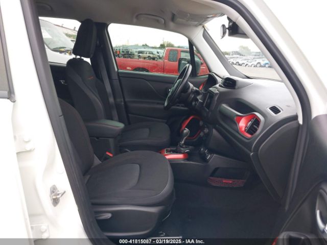 ZACCJBCB0JPG75166 Jeep Renegade Trailhawk 4x4