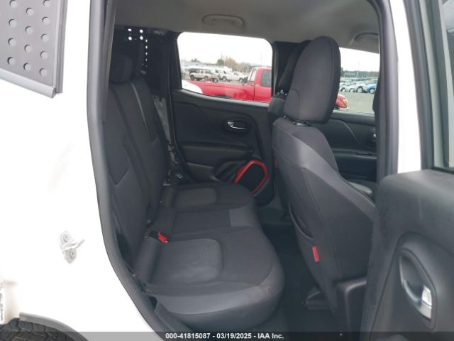 ZACCJBCB0JPG75166 Jeep Renegade Trailhawk 4x4