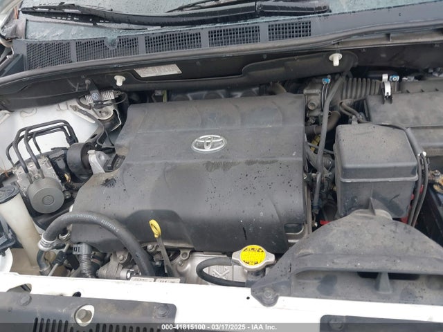 Продаж на аукціоні авто 2013 Toyota Sienna Xle/limited, vin: 5TDYK3DC5DS315396, номер лоту: 41815100