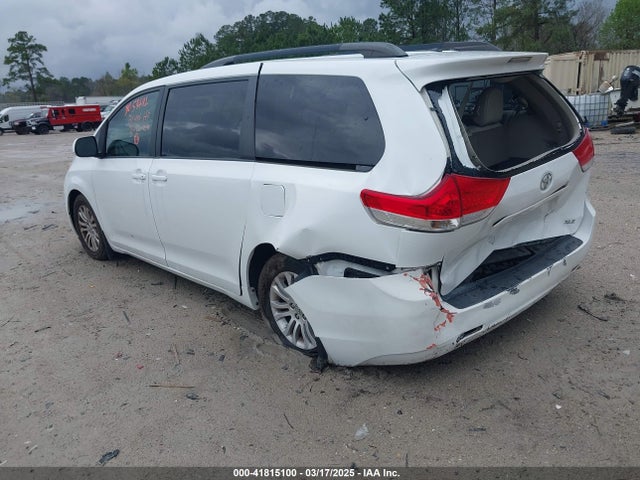 Продаж на аукціоні авто 2013 Toyota Sienna Xle/limited, vin: 5TDYK3DC5DS315396, номер лоту: 41815100