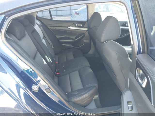 1N4AA6AP2HC412419 Nissan Maxima 3.5 S