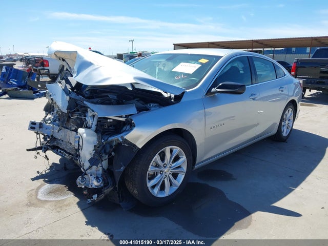 1G1ZD5ST3NF152657 Chevrolet Malibu Fwd Lt