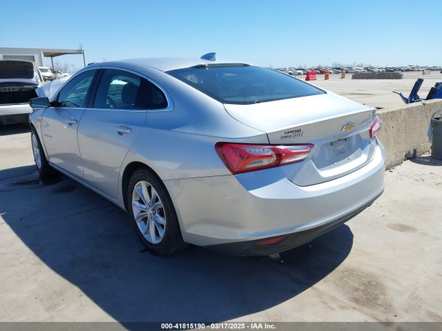 1G1ZD5ST3NF152657 Chevrolet Malibu Fwd Lt