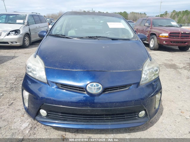 JTDKN3DU8E1748957 Toyota Prius Five