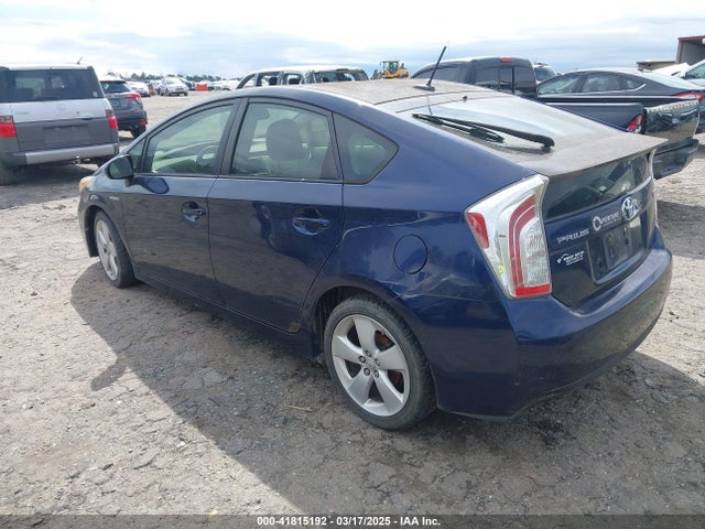 JTDKN3DU8E1748957 Toyota Prius Five
