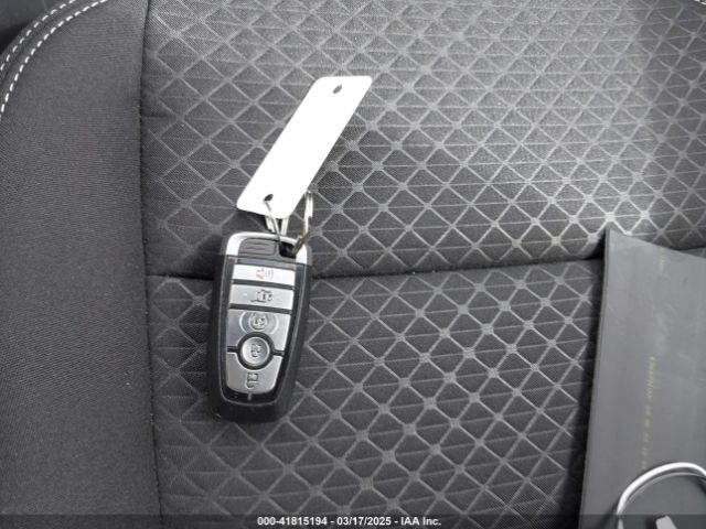 1FMCU0GN0SUA19156 Ford Escape Active