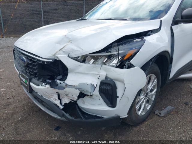 1FMCU0GN0SUA19156 Ford Escape Active