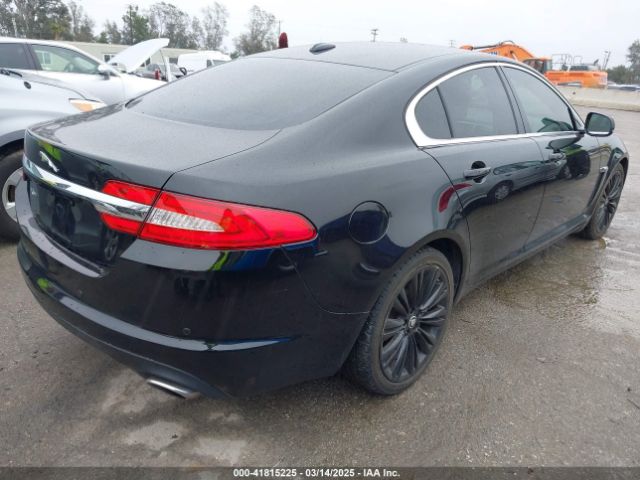 2012 JAGUAR XF SAJWA0HB7CLS37876 Photo 3