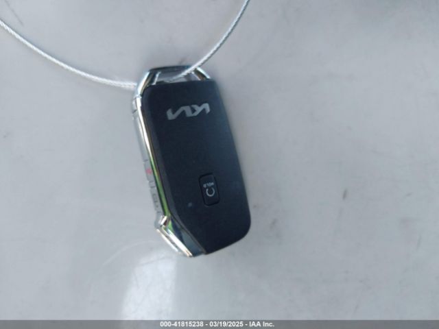 KNDEU2AA6R7564415 KIA SELTOS S